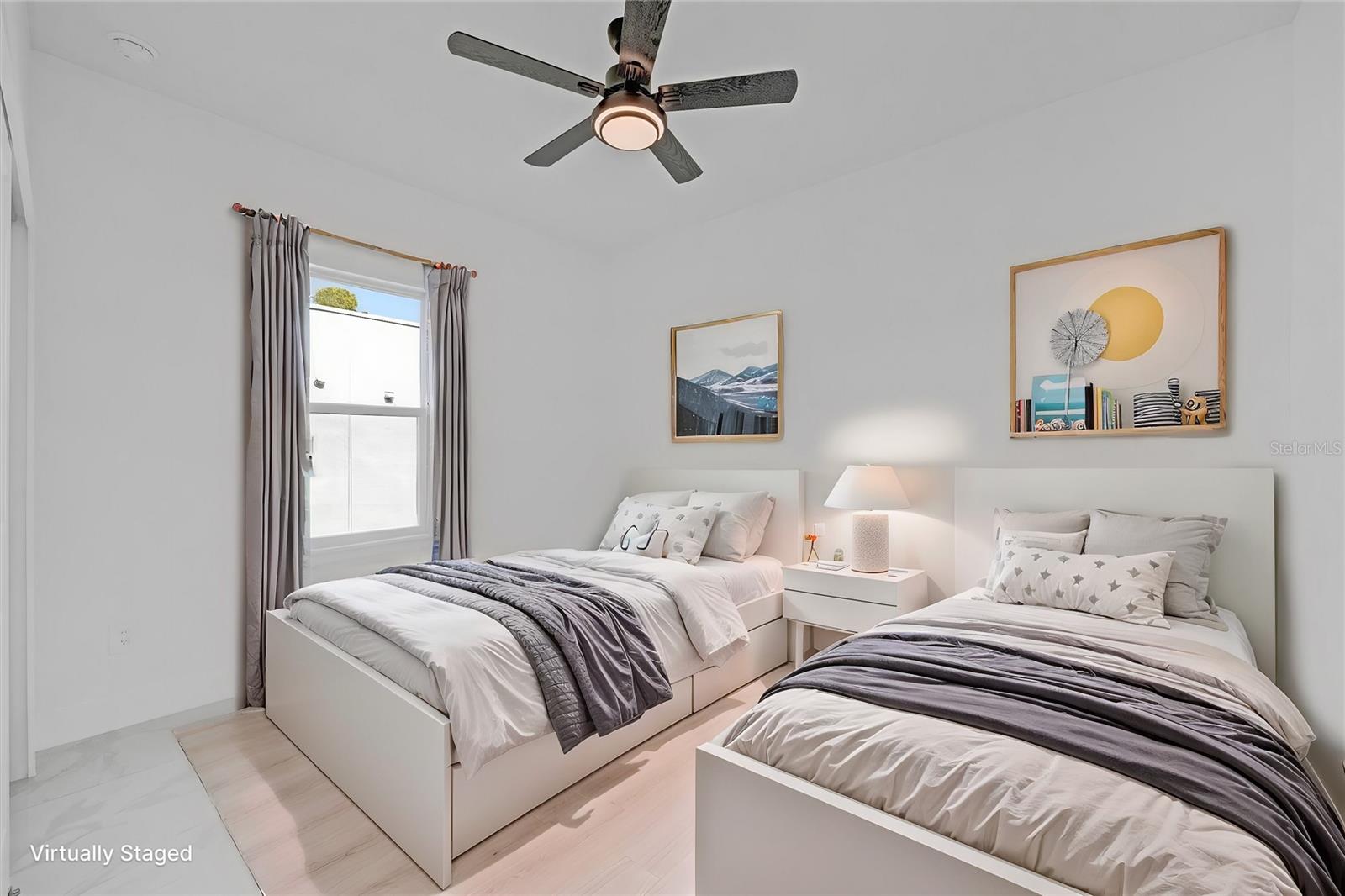 Image 11 of 49 For 736 Daysland Avenue Sw