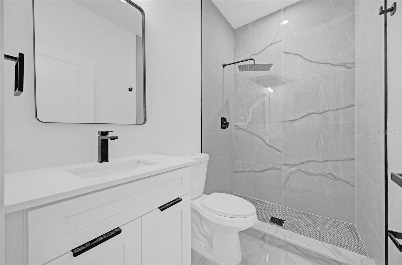 Image 42 of 49 For 736 Daysland Avenue Sw
