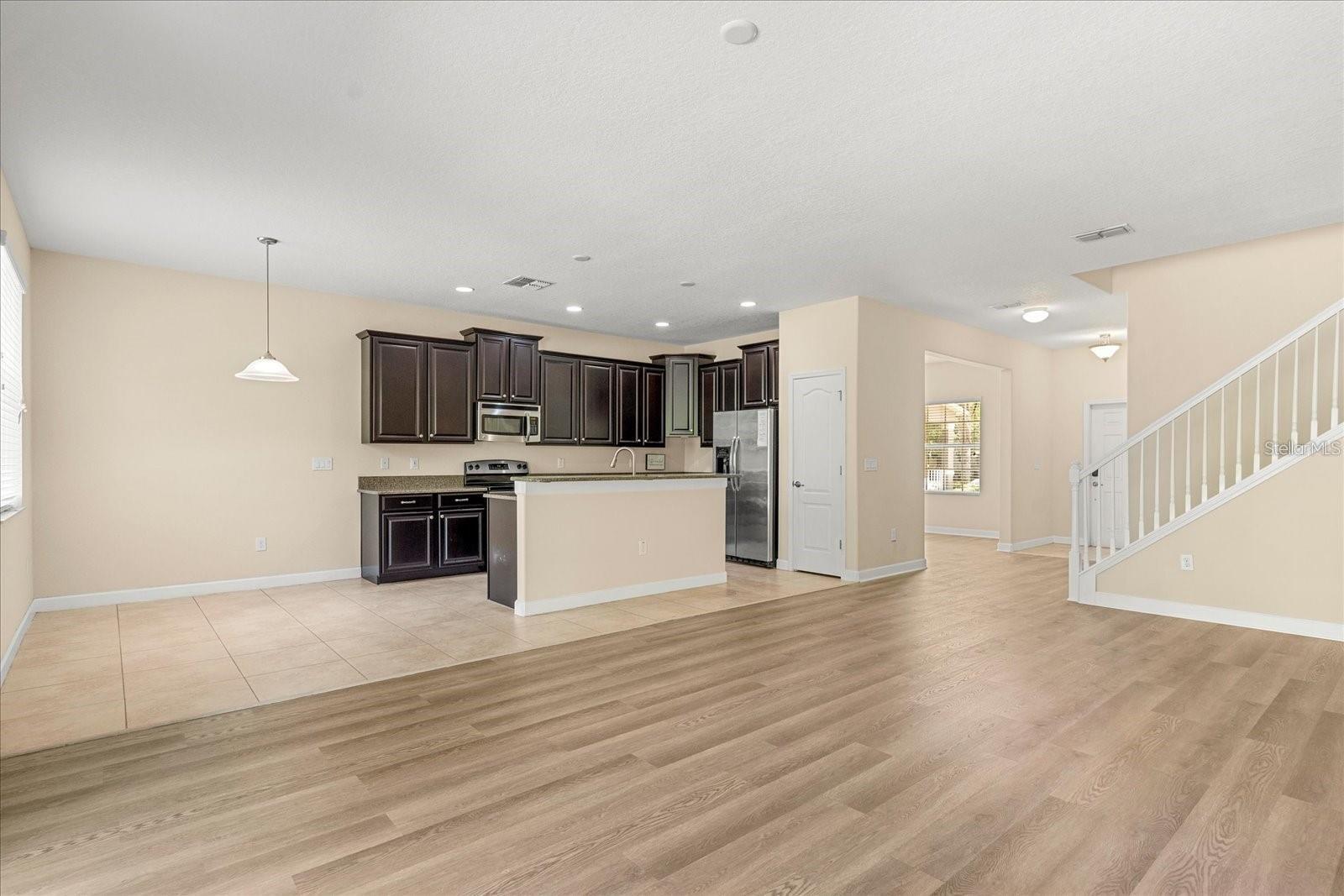Image 7 of 23 For 6137 Waterside Island Lane