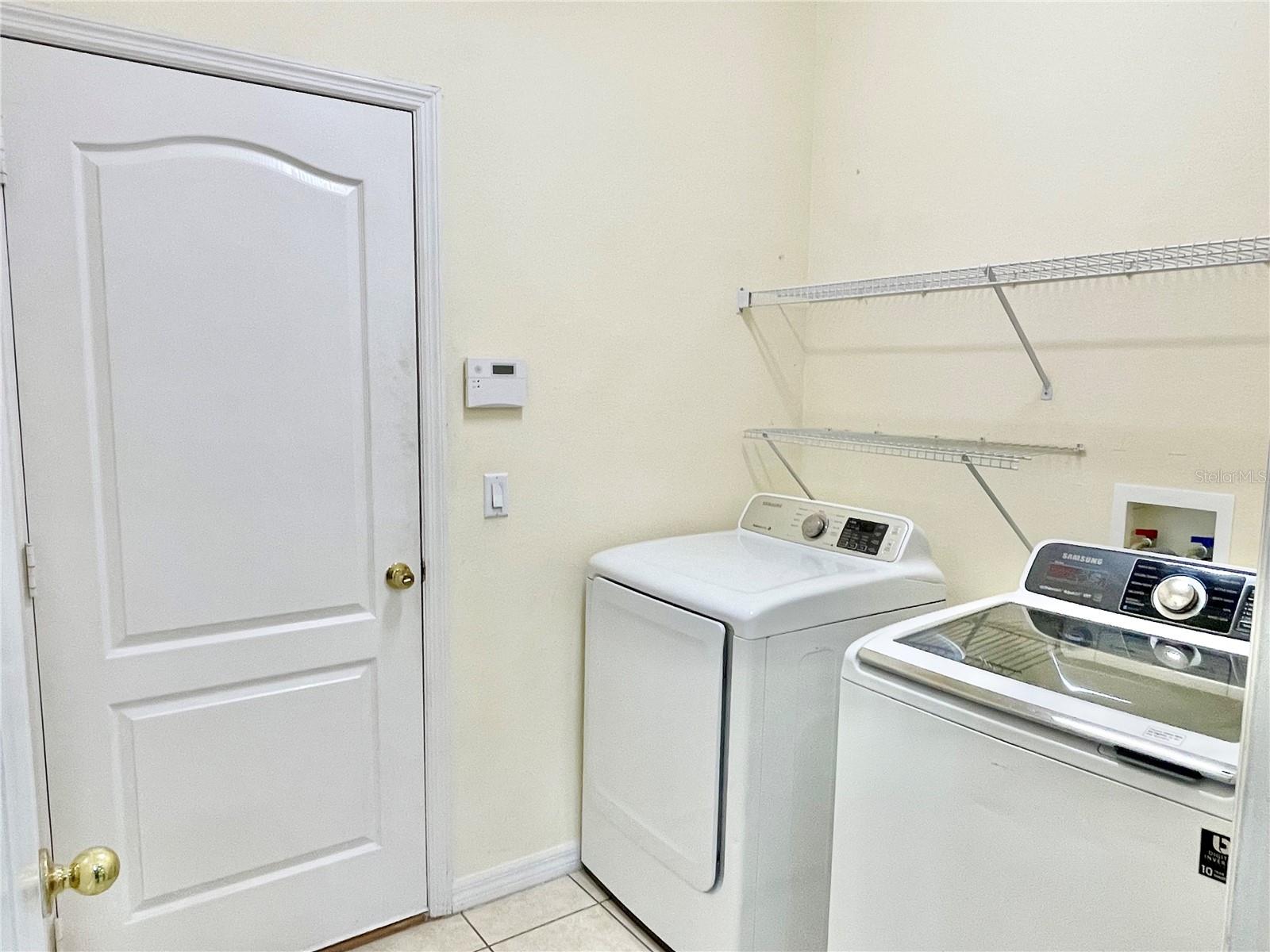 Image 12 of 35 For 671 Carey Way