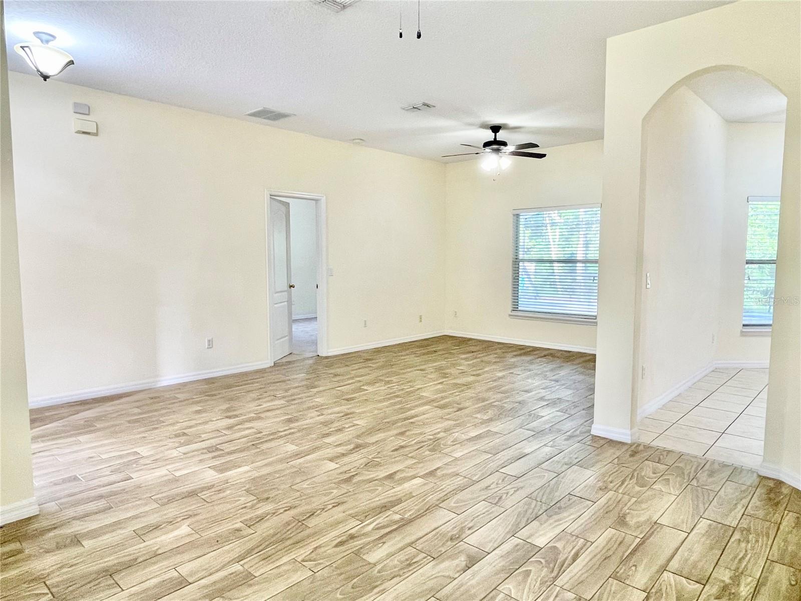 Image 6 of 35 For 671 Carey Way