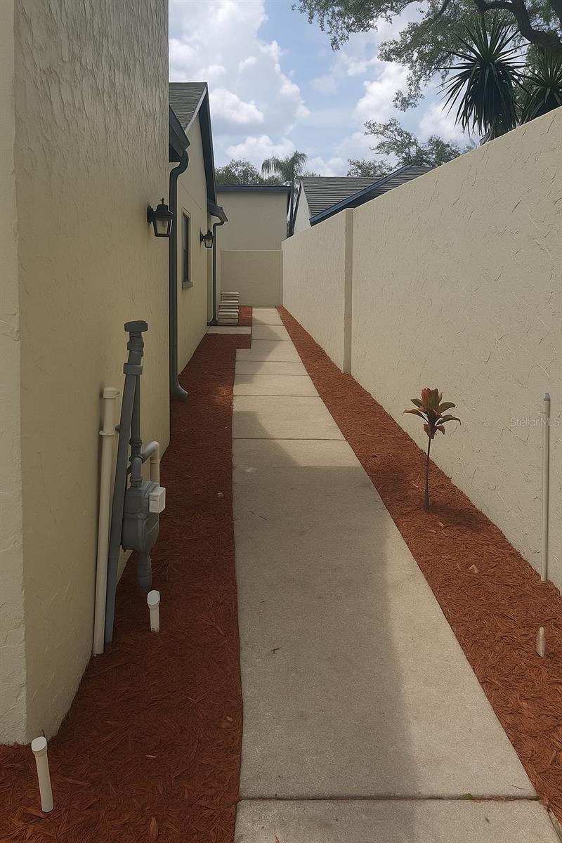 Image 3 of 25 For 7314 Patio Row