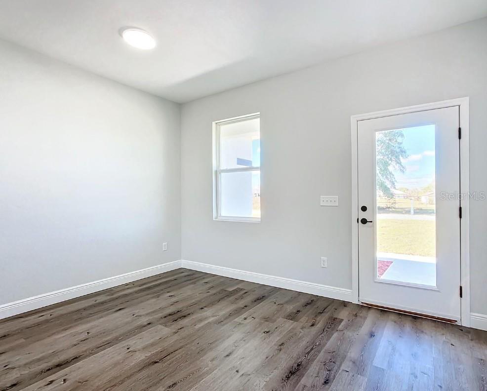 Image 2 of 11 For 10 Dogwood Loop Avenue