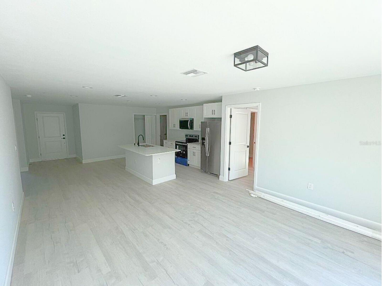 Image 4 of 25 For 13411 Kaplan Terrace