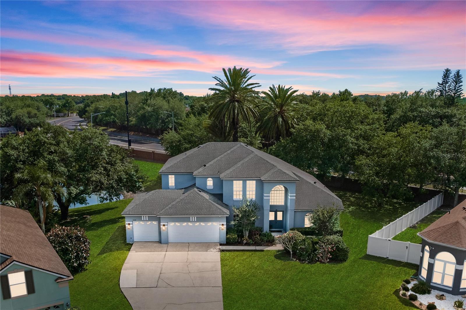 Details for 13044 Lakeshore Grove Drive, WINTER GARDEN, FL 34787