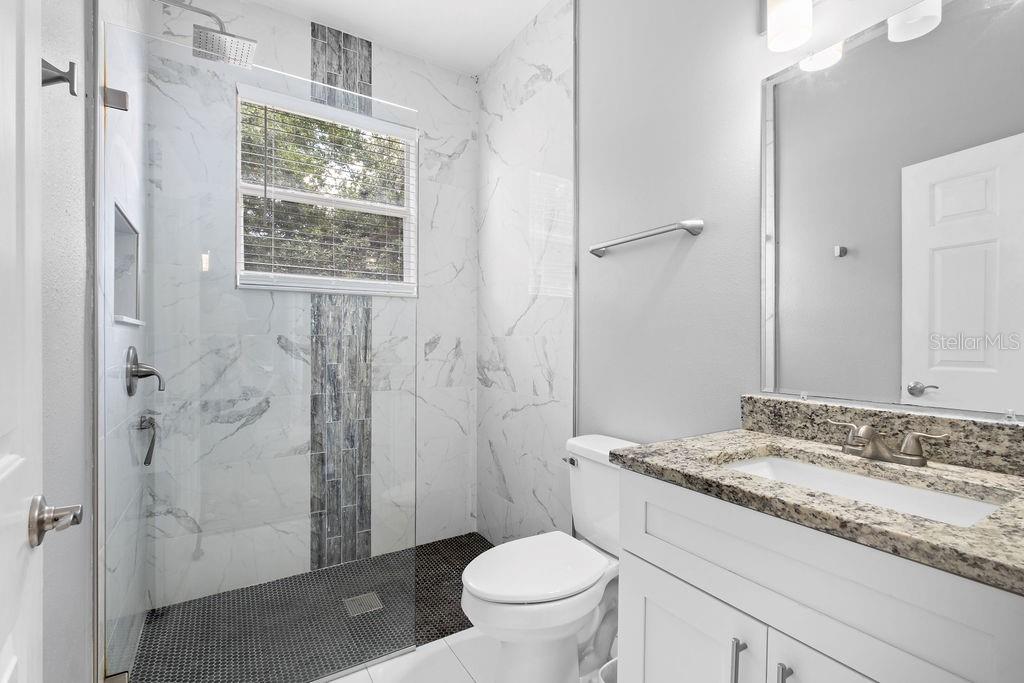 Image 37 of 62 For 13044 Lakeshore Grove Drive