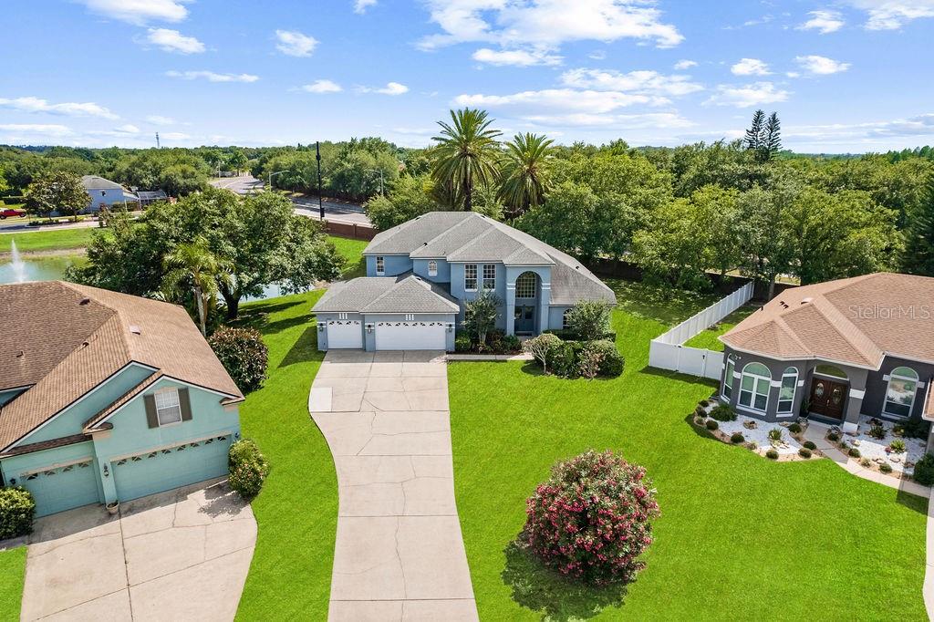 Image 4 of 62 For 13044 Lakeshore Grove Drive