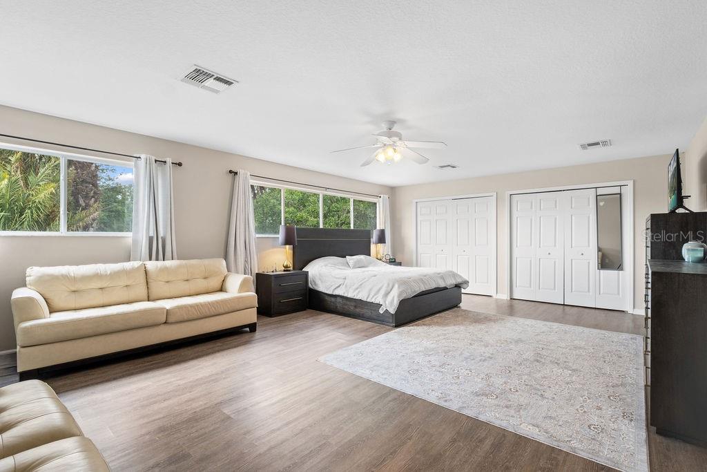 Image 40 of 62 For 13044 Lakeshore Grove Drive