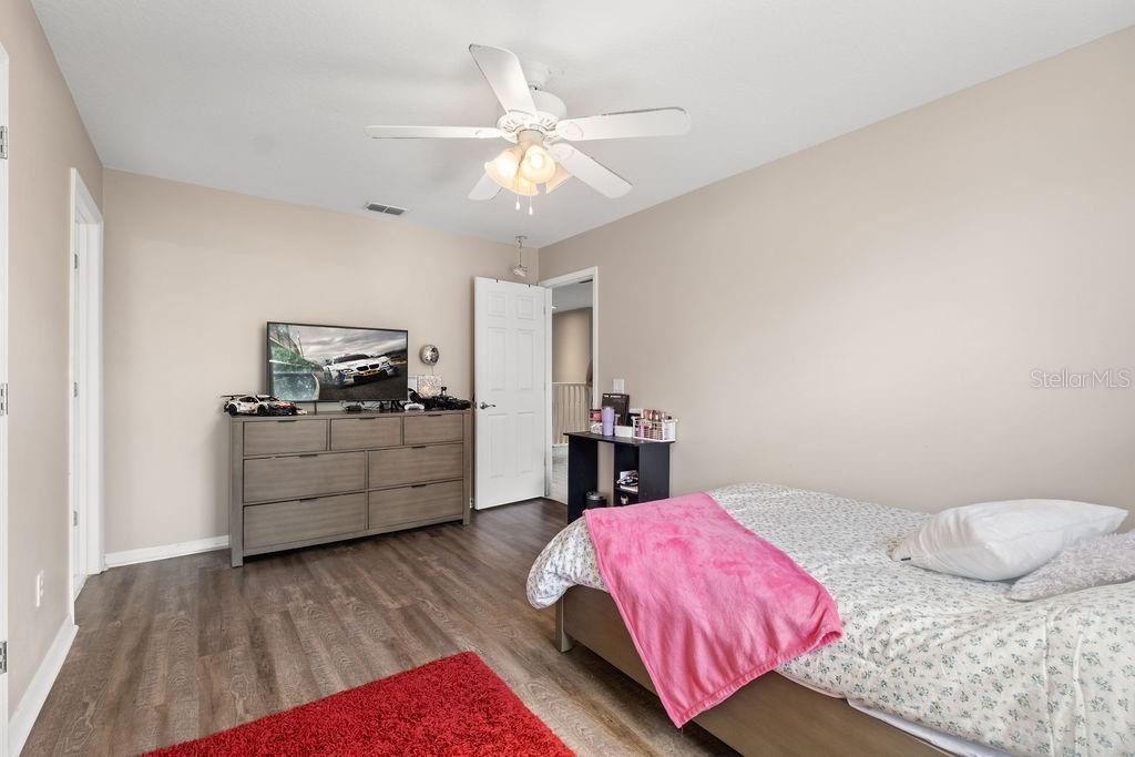 Image 46 of 62 For 13044 Lakeshore Grove Drive