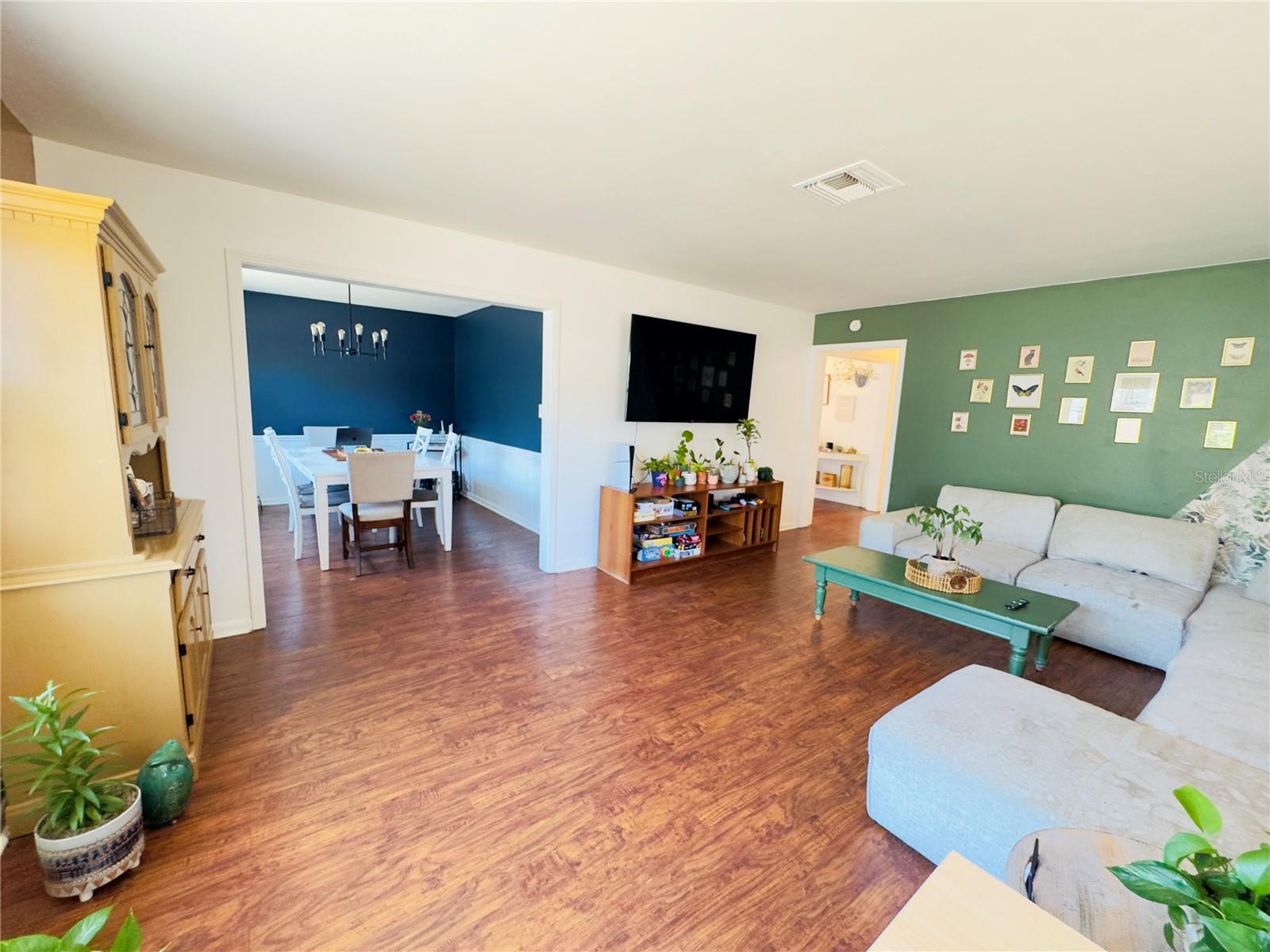 Image 11 of 27 For 1419 Avenue D Ne