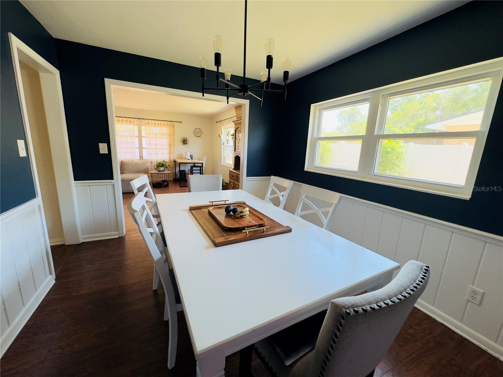 Image 15 of 27 For 1419 Avenue D Ne