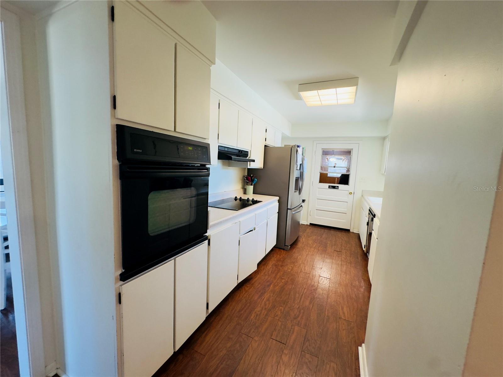 Image 16 of 27 For 1419 Avenue D Ne