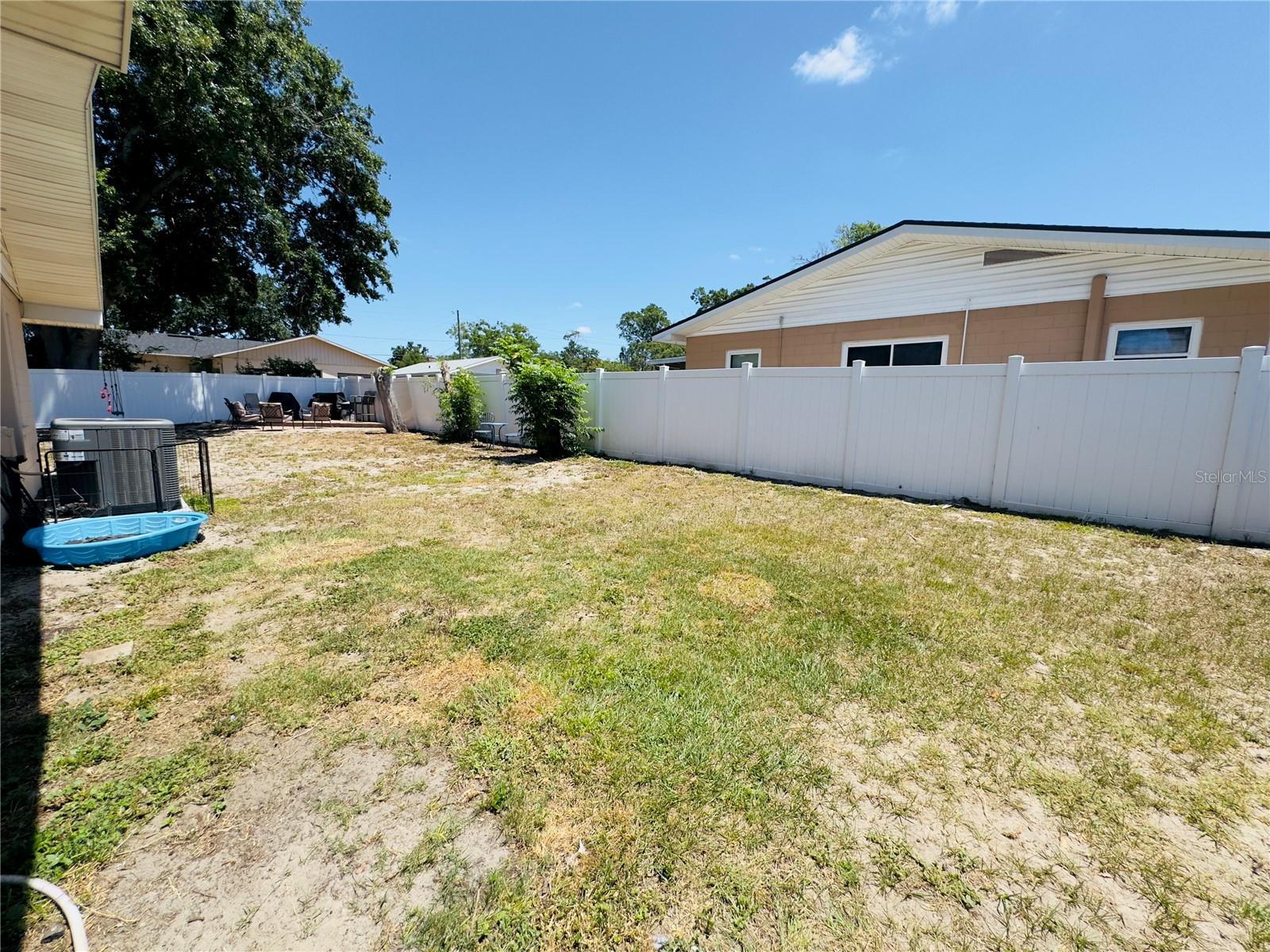 Image 22 of 27 For 1419 Avenue D Ne