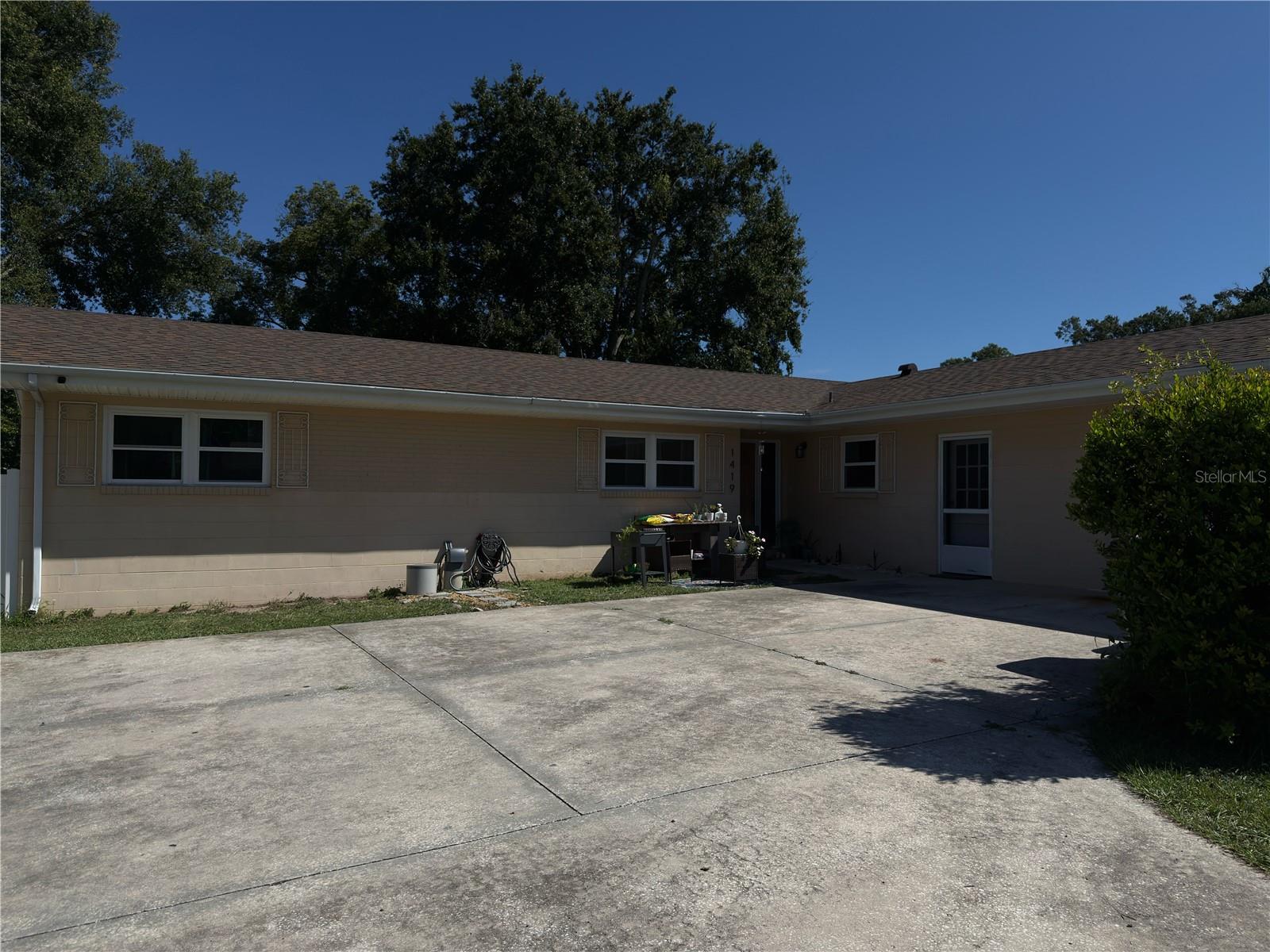 Image 35 of 39 For 1419 Avenue D Ne