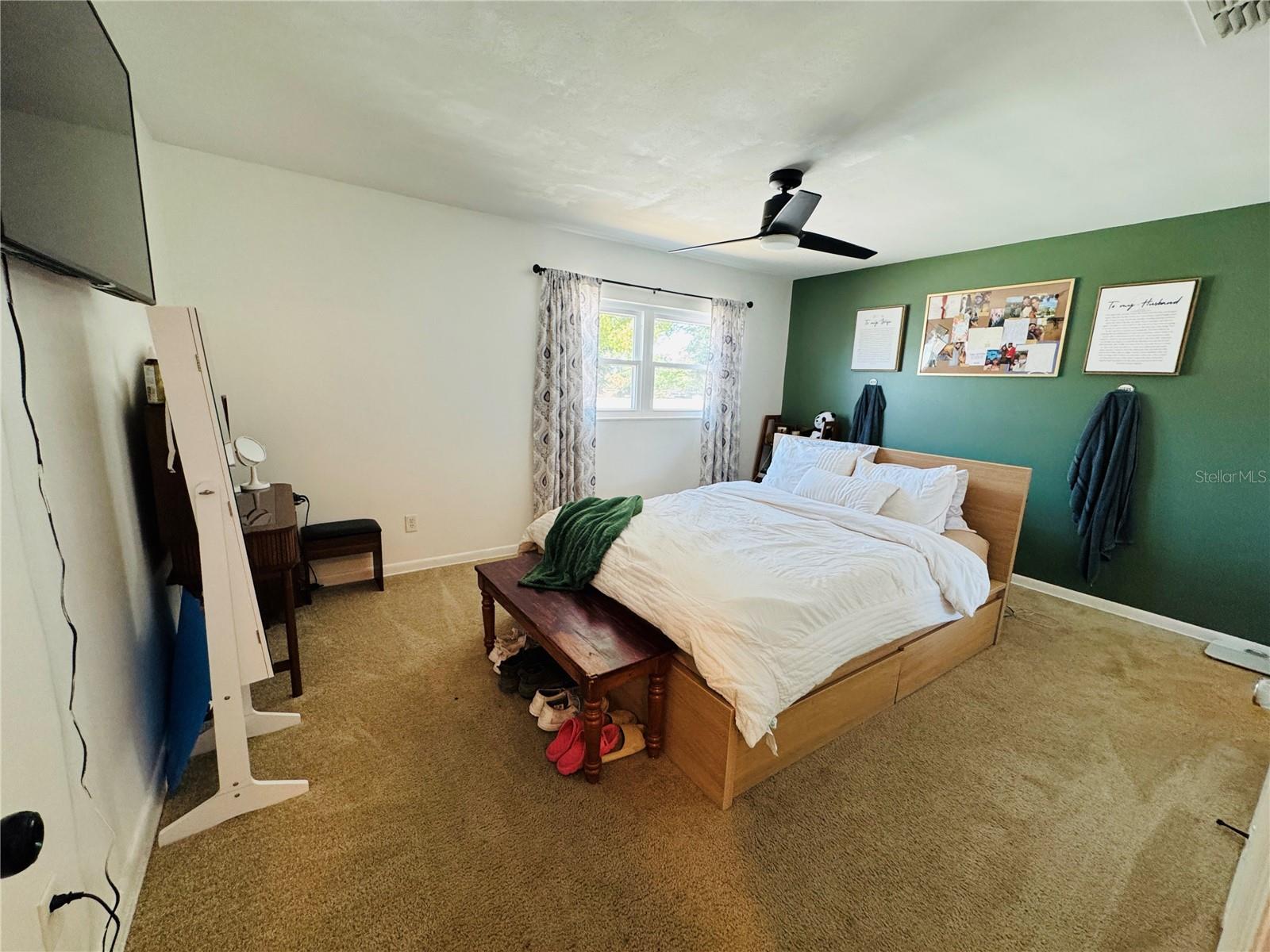 Image 4 of 27 For 1419 Avenue D Ne