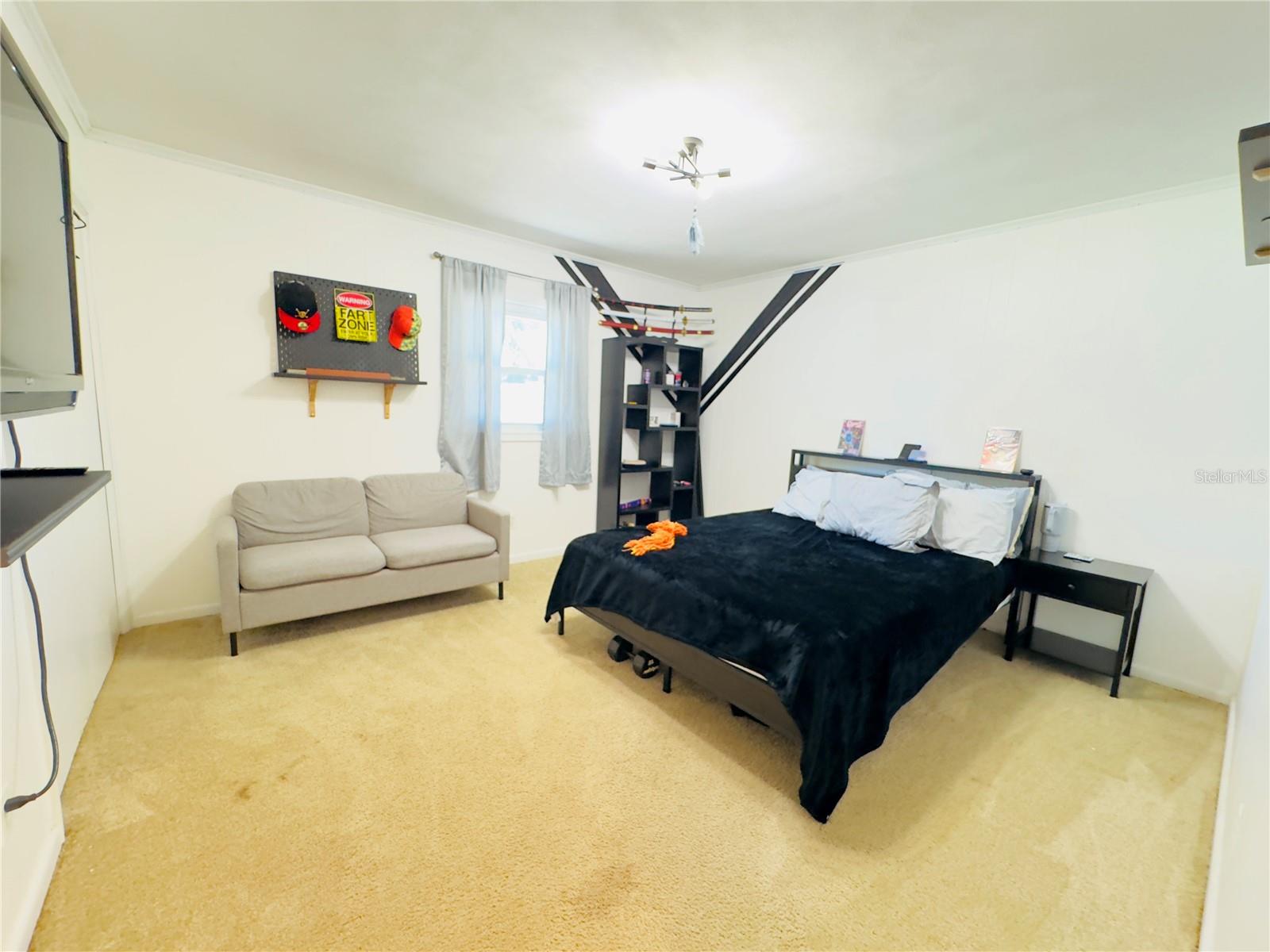 Image 7 of 27 For 1419 Avenue D Ne