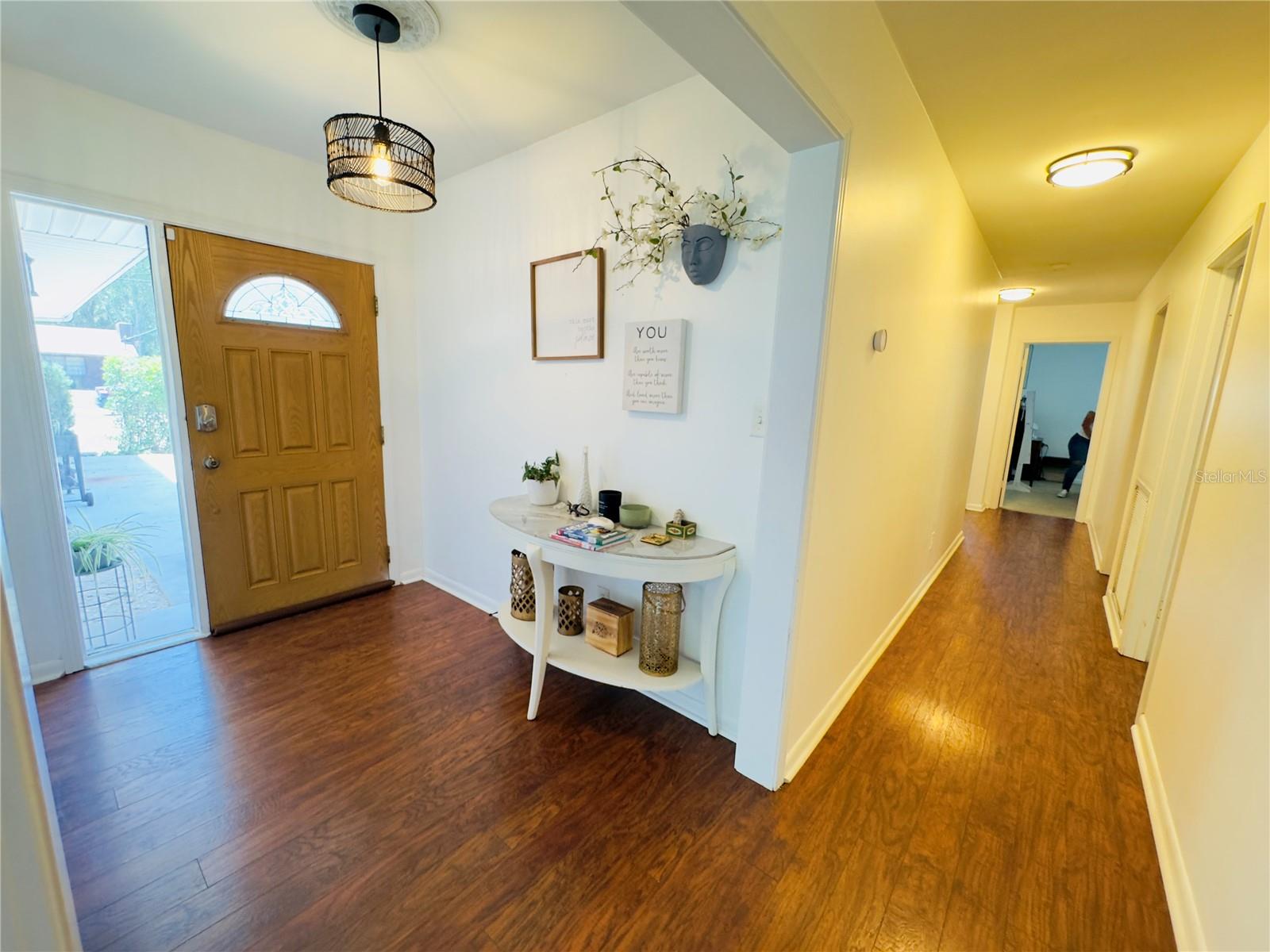 Image 9 of 27 For 1419 Avenue D Ne