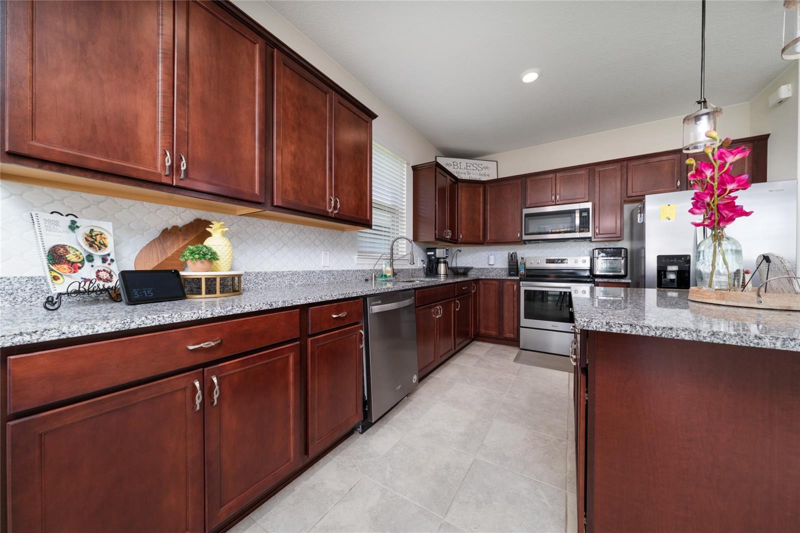 Image 9 of 31 For 1821 Cayman Cove St.