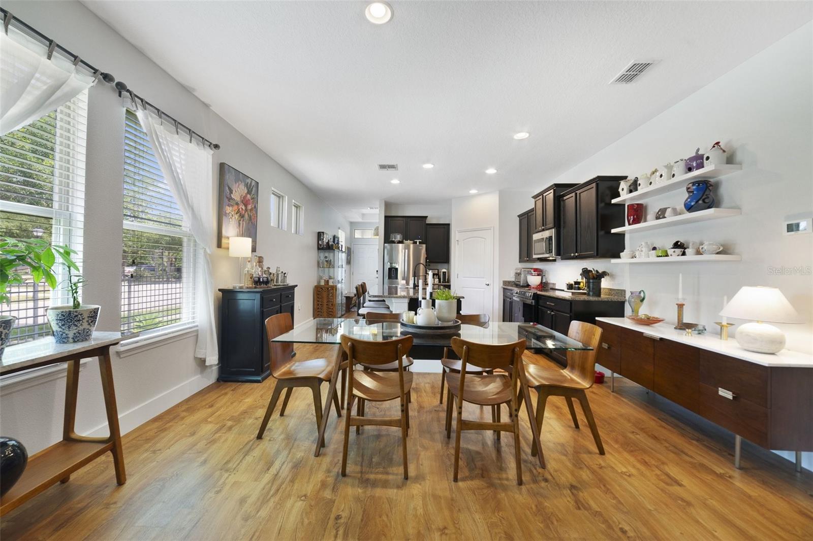 Image 13 of 41 For 8262 Bayview Crossing Drive