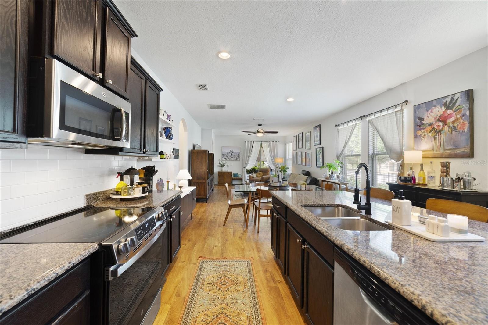 Image 16 of 41 For 8262 Bayview Crossing Drive