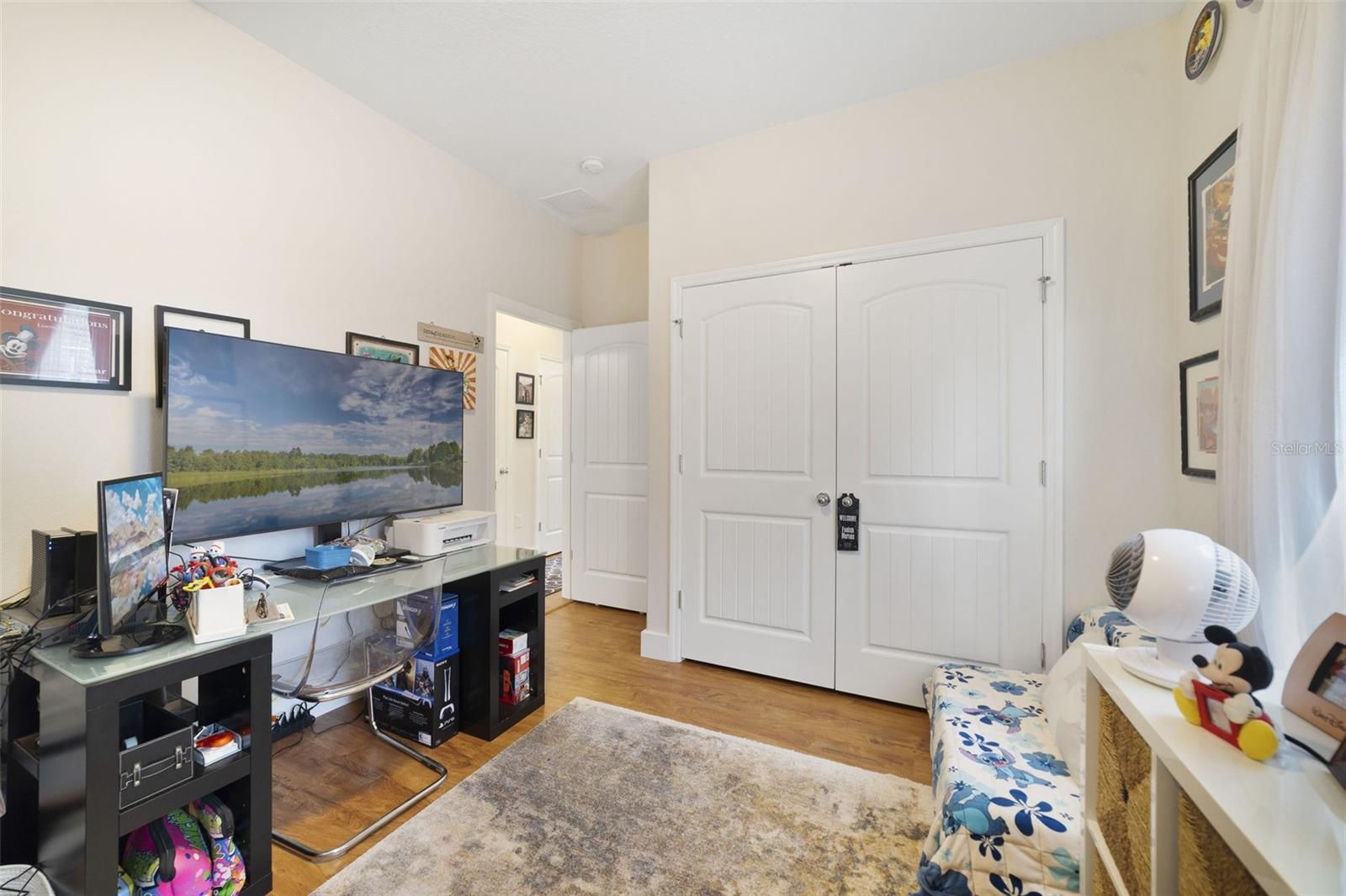 Image 25 of 41 For 8262 Bayview Crossing Drive