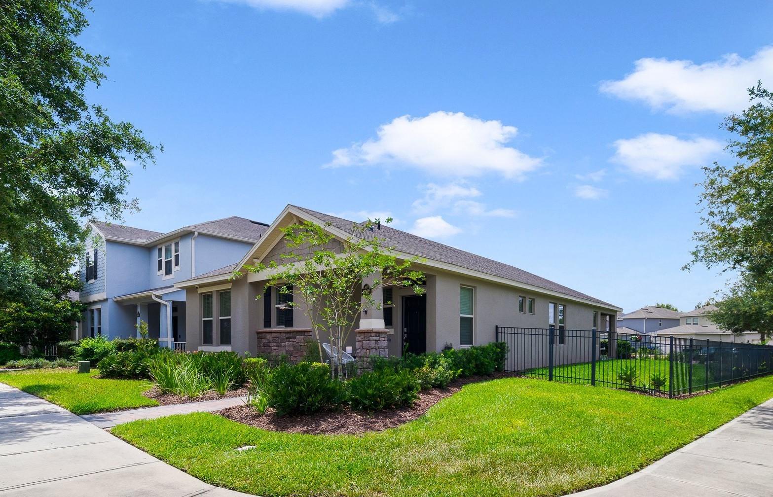 Image 3 of 41 For 8262 Bayview Crossing Drive