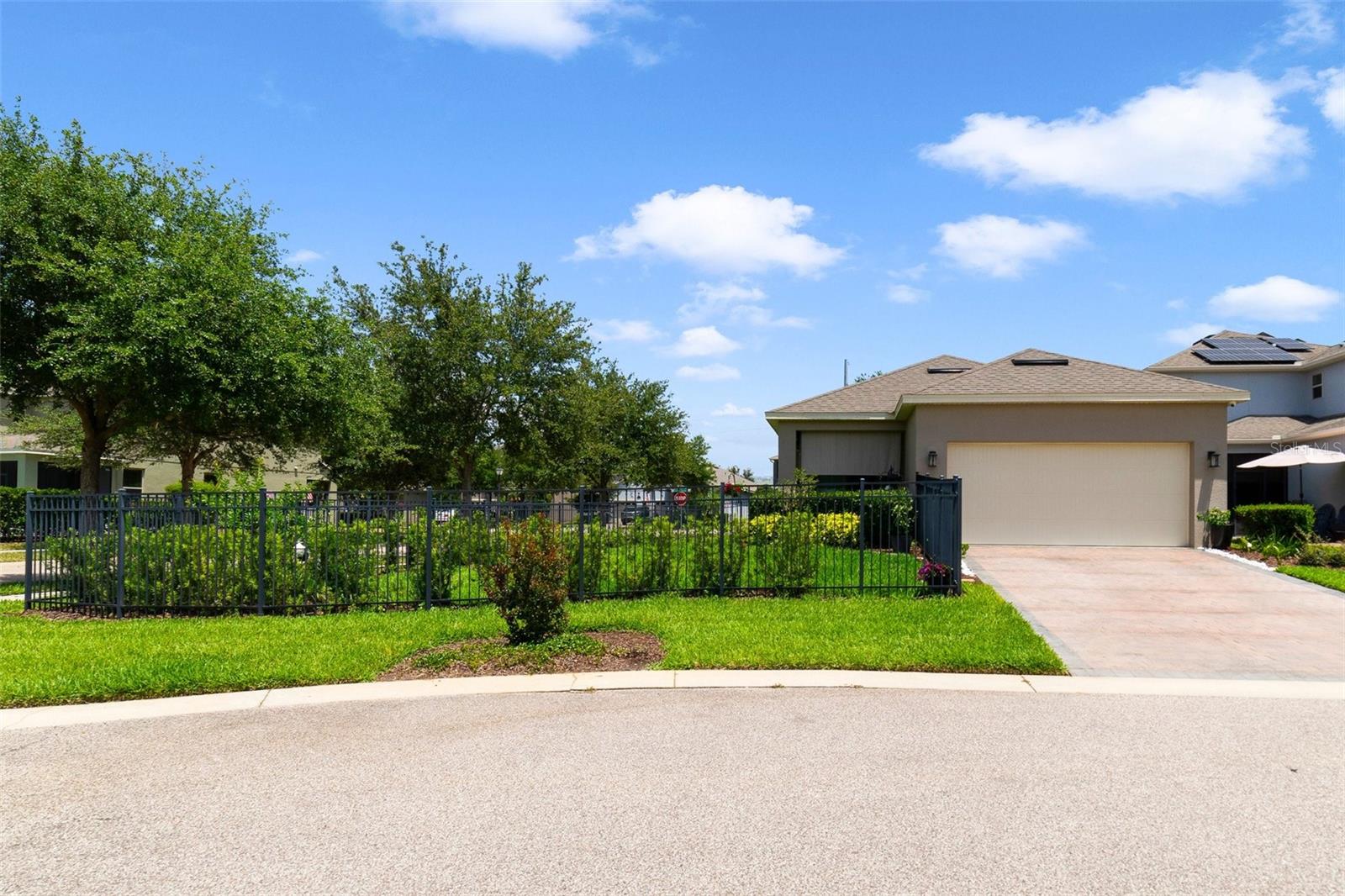 Image 37 of 41 For 8262 Bayview Crossing Drive