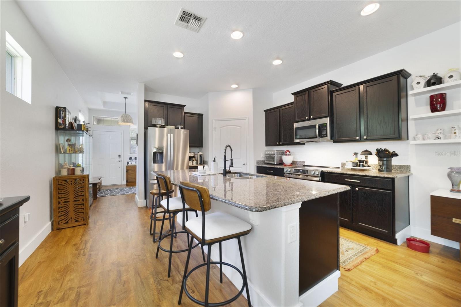 Image 7 of 41 For 8262 Bayview Crossing Drive