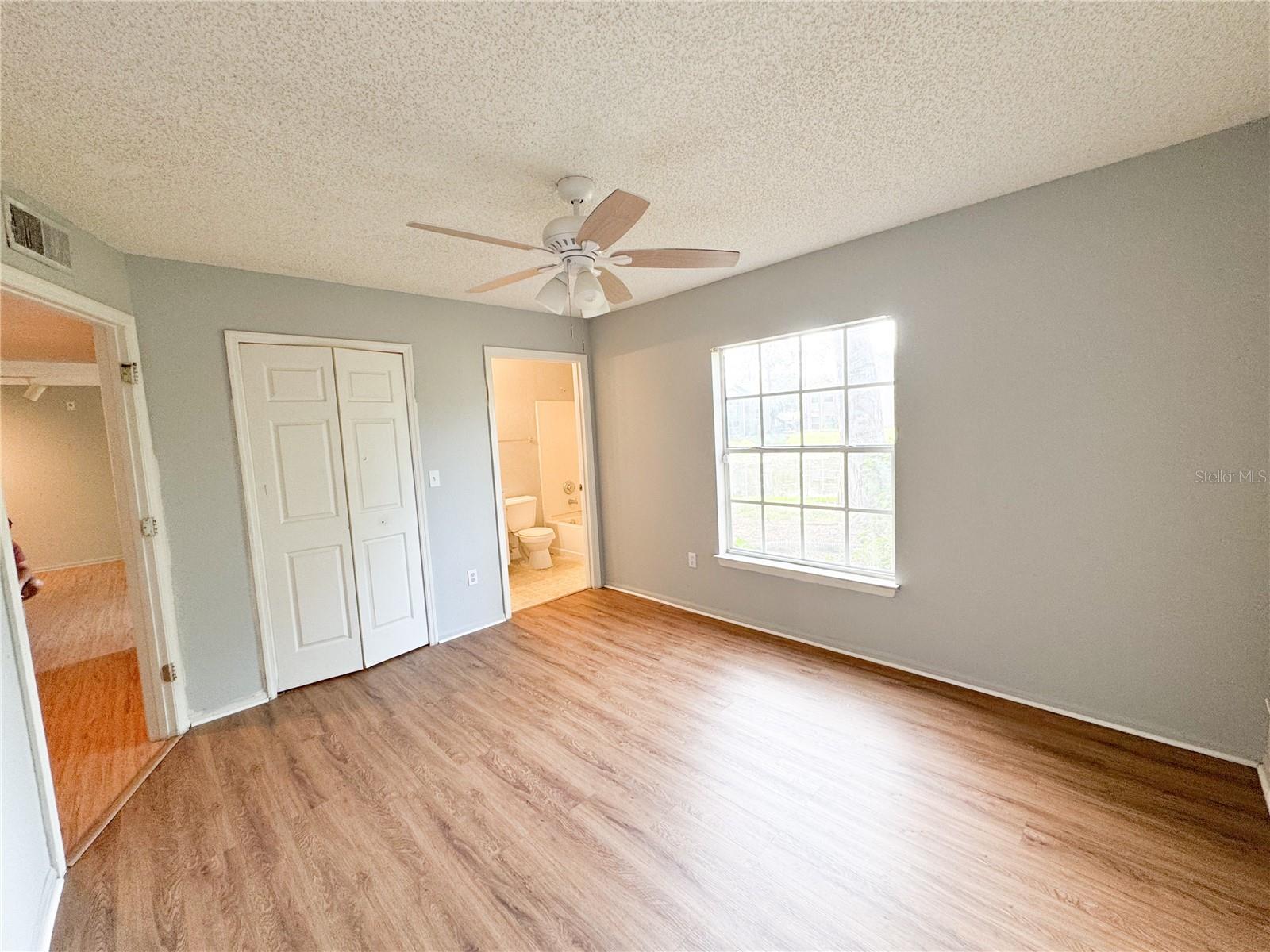 Image 7 of 15 For 2213 Metropolitan Way 1318