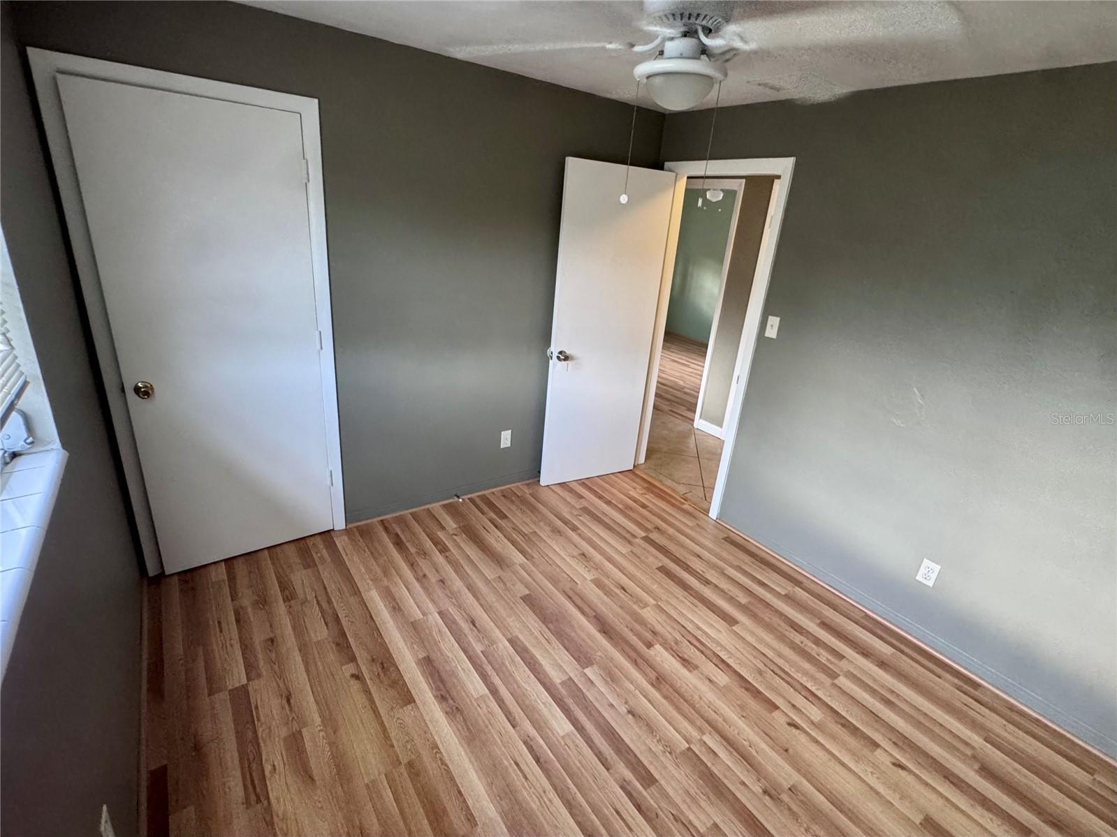 Image 8 of 18 For 31 Edgemon Avenue