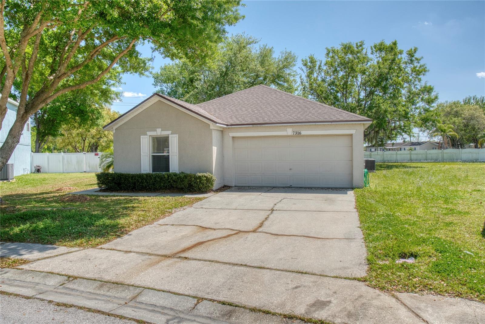 Image 3 of 25 For 7316 Hunters Greene Circle