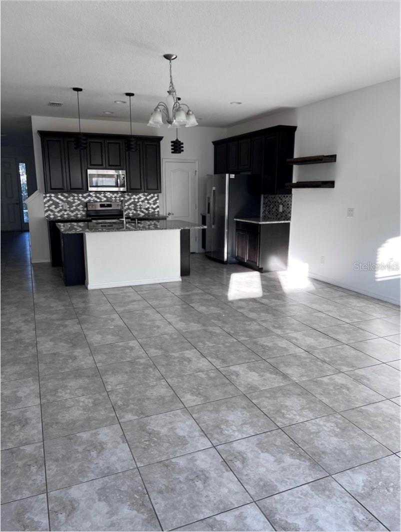 Image 4 of 18 For 11132 Hanlon Terrace Alley