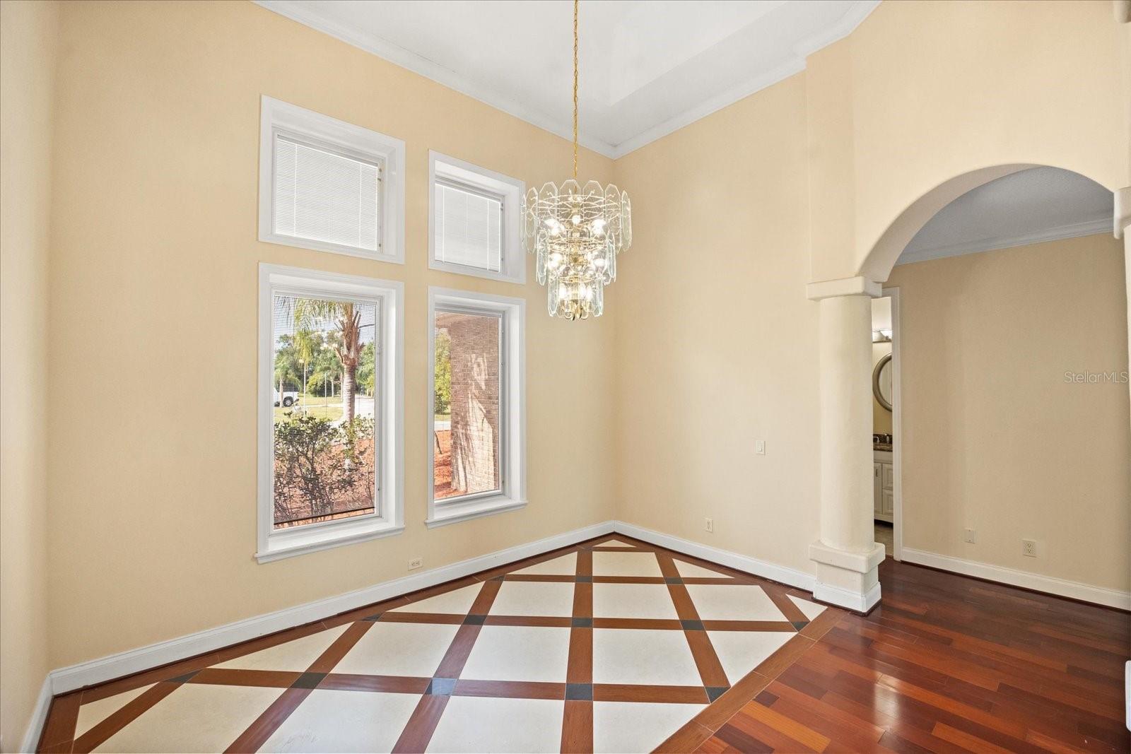 Image 14 of 59 For 2841 Lloyd Lane