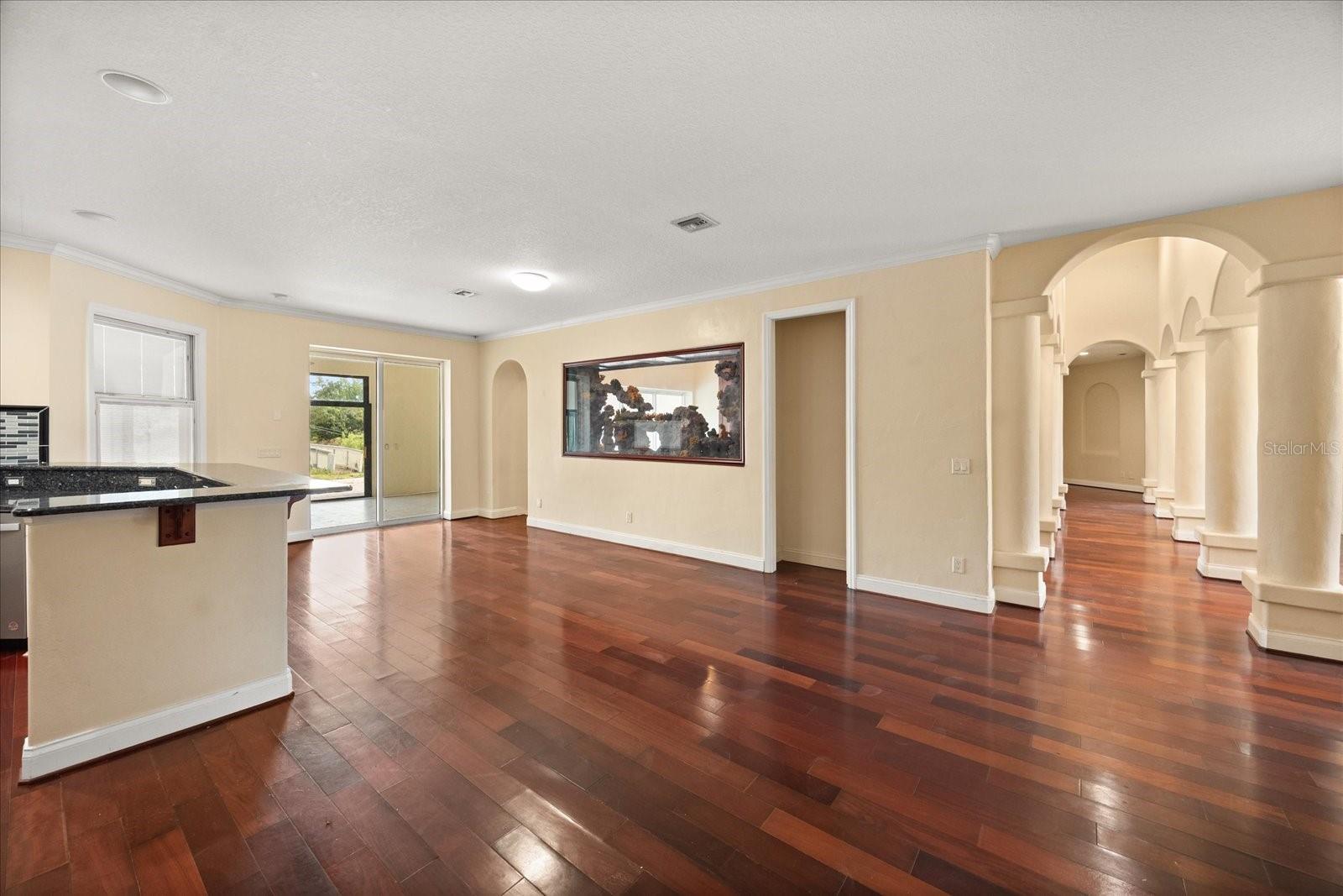 Image 15 of 59 For 2841 Lloyd Lane