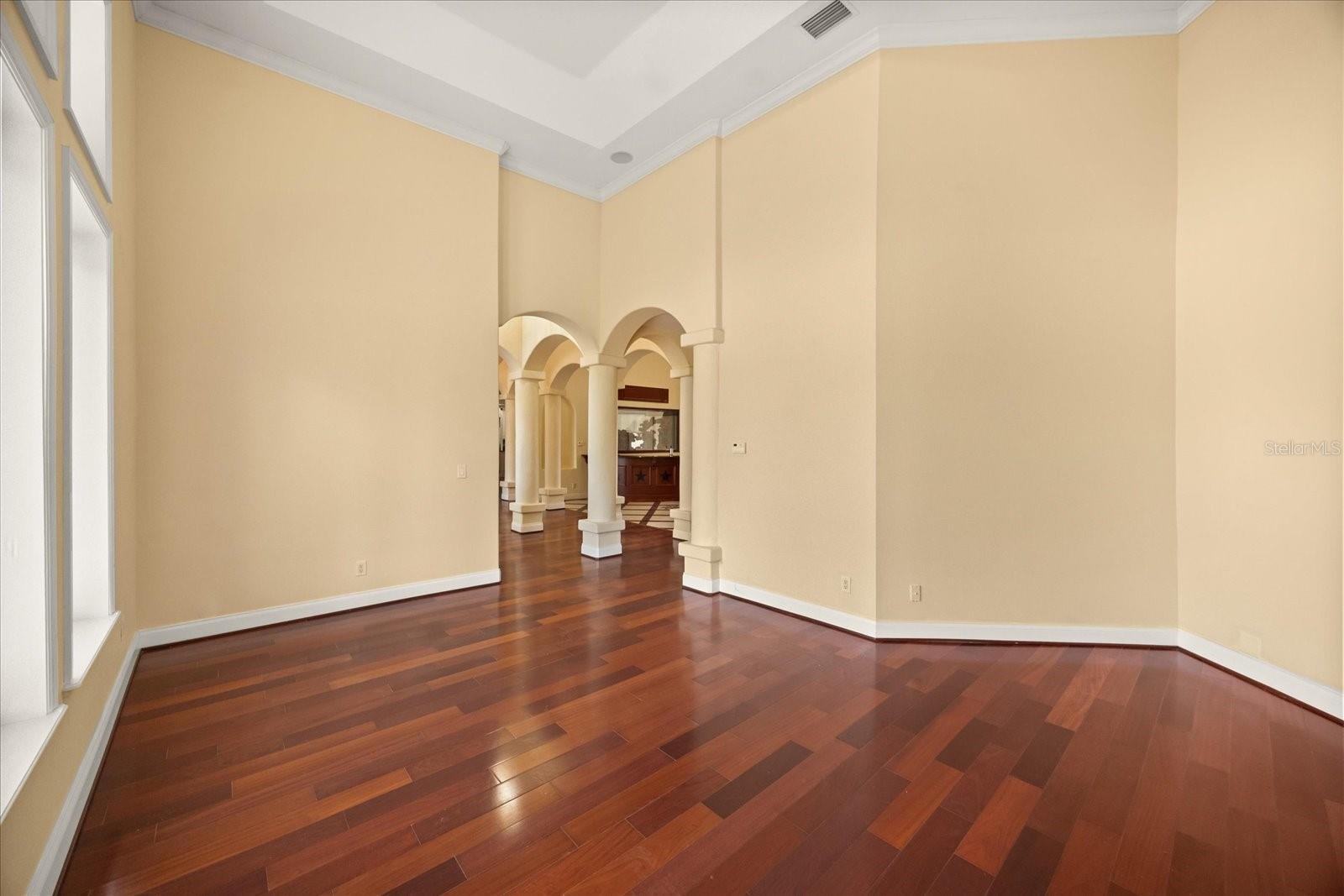 Image 17 of 59 For 2841 Lloyd Lane