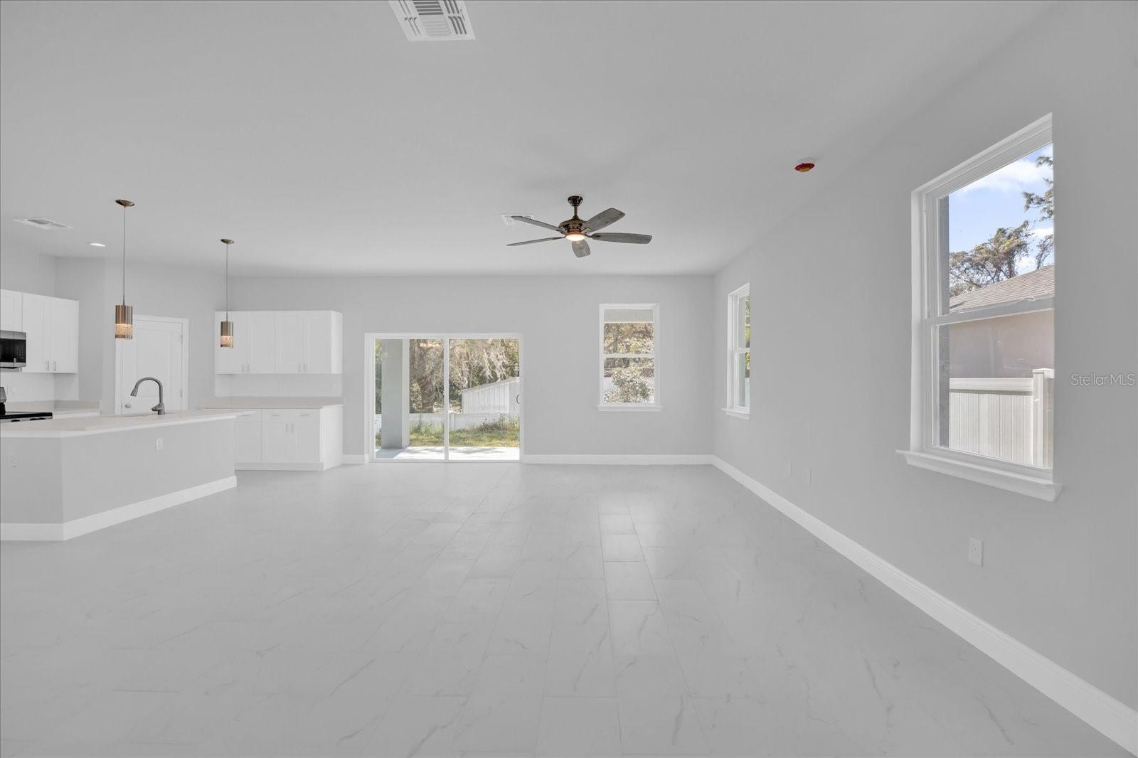Image 11 of 37 For 1251 Ash Tree Cove