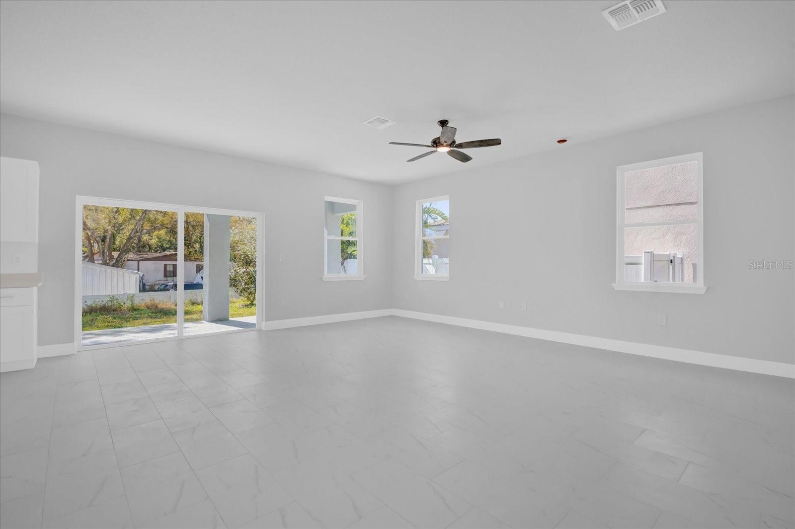 Image 9 of 37 For 1251 Ash Tree Cove