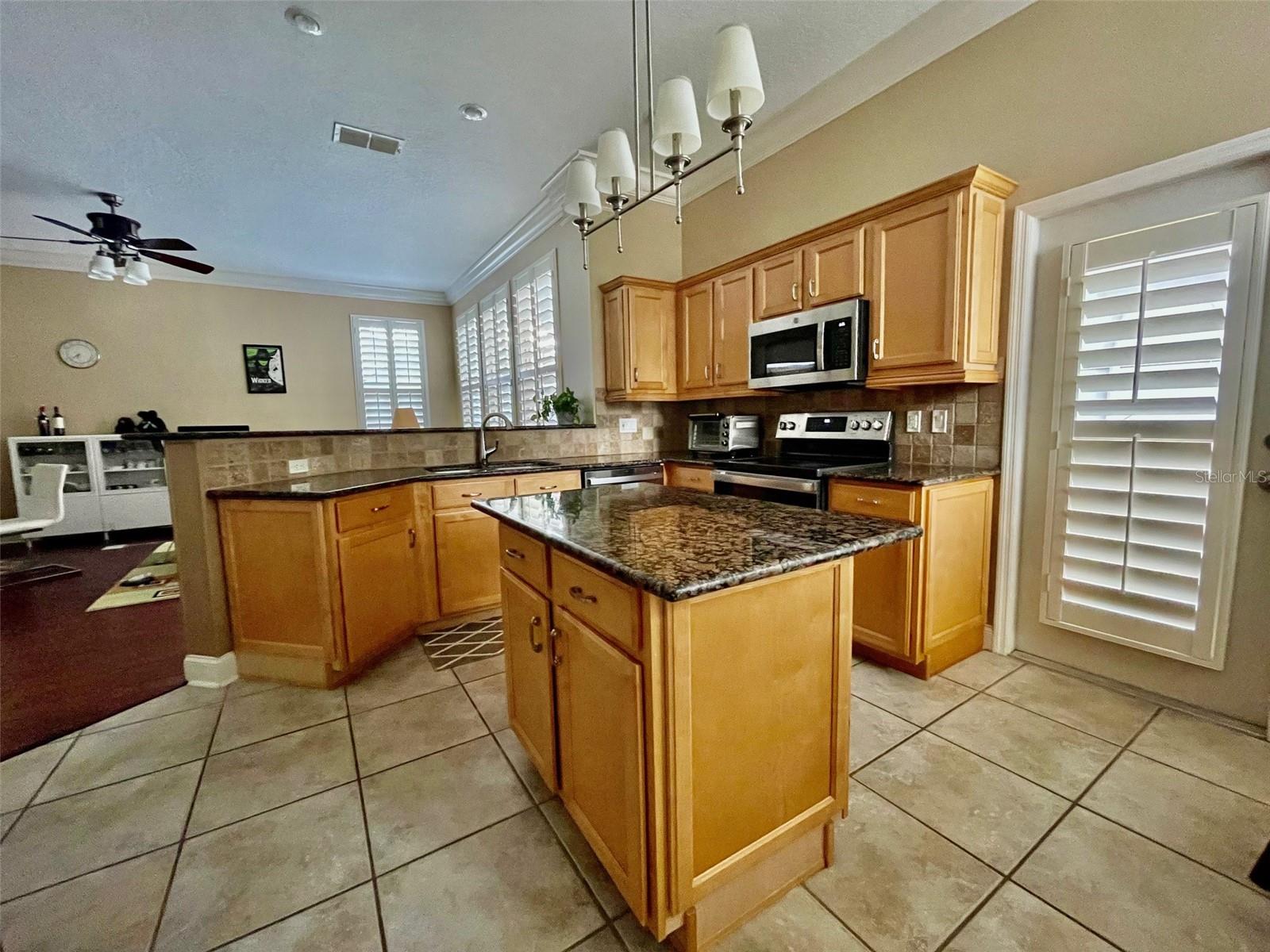 Image 16 of 32 For 907 Pawstand Road