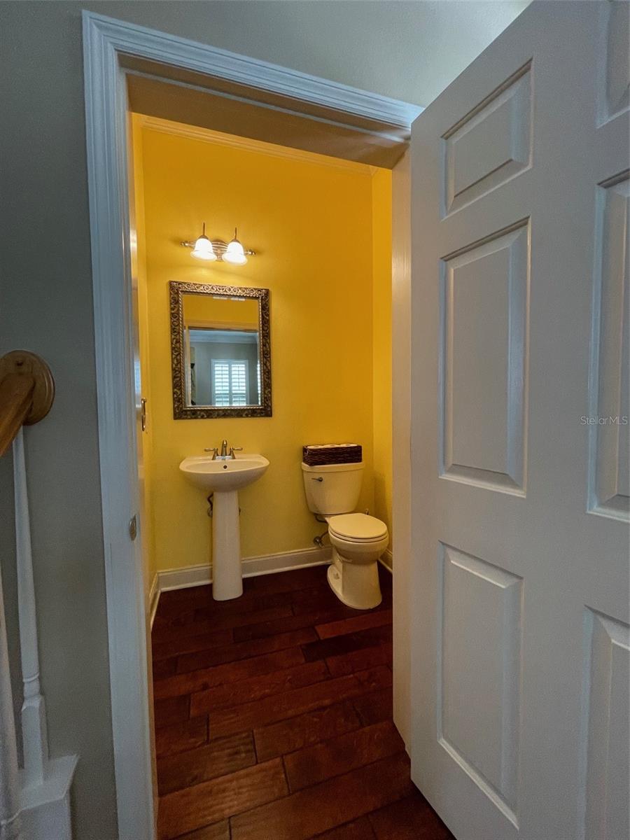 Image 19 of 32 For 907 Pawstand Road
