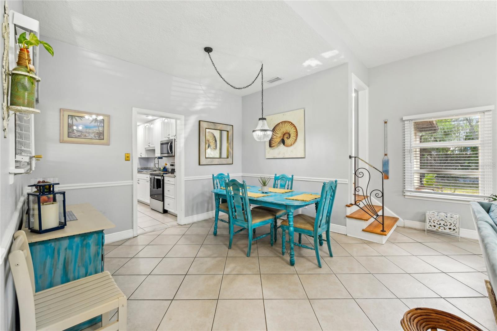 Image 6 of 29 For 110 Peekskill Place