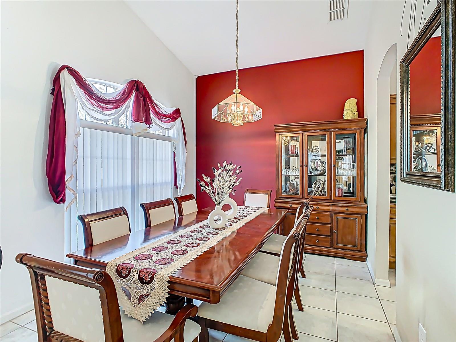 Image 7 of 63 For 207 Bailey Circle