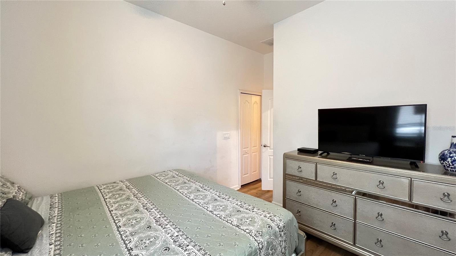 Image 38 of 85 For 6041 Broad Oak Drive