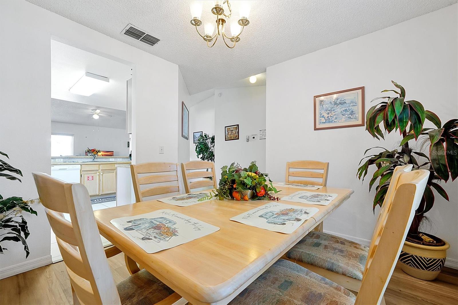 Image 11 of 36 For 7807 Turkey Oak Lane