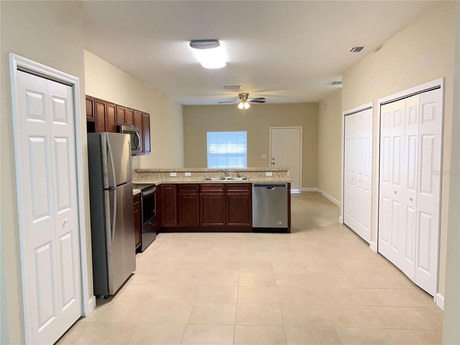 Image 11 of 17 For 711 Bluebill Place B