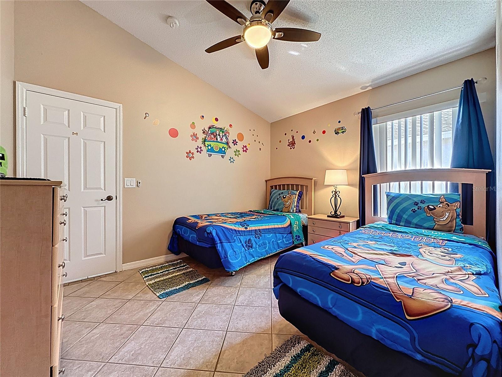 Image 36 of 58 For 8019 Indian Creek Boulevard