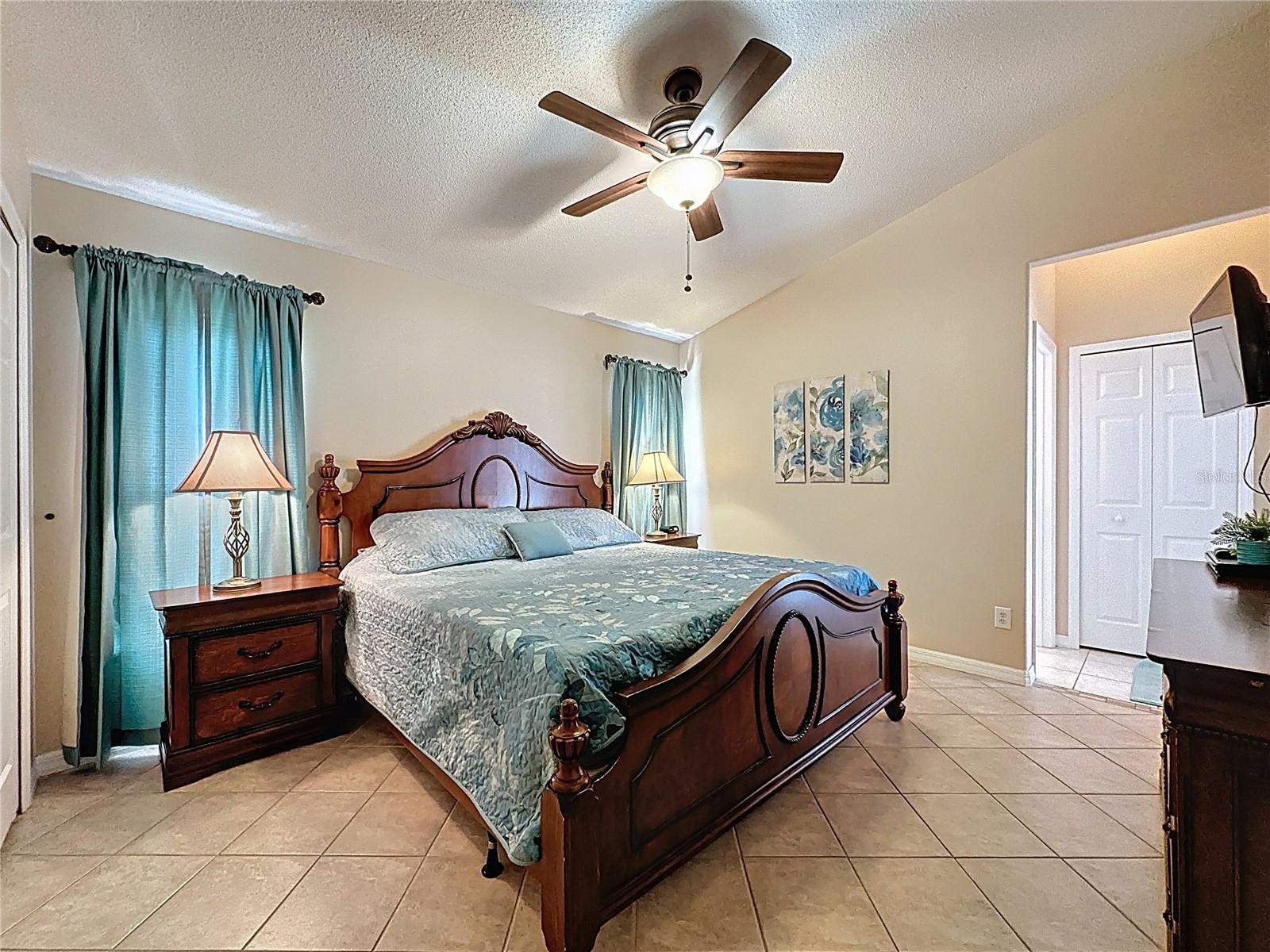 Image 37 of 58 For 8019 Indian Creek Boulevard