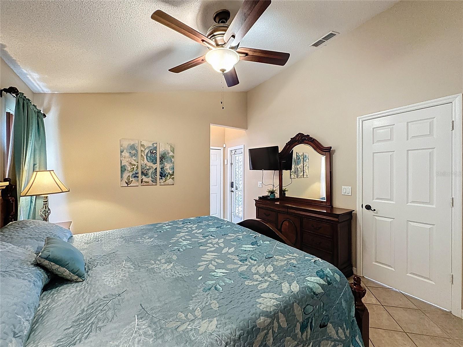 Image 38 of 58 For 8019 Indian Creek Boulevard