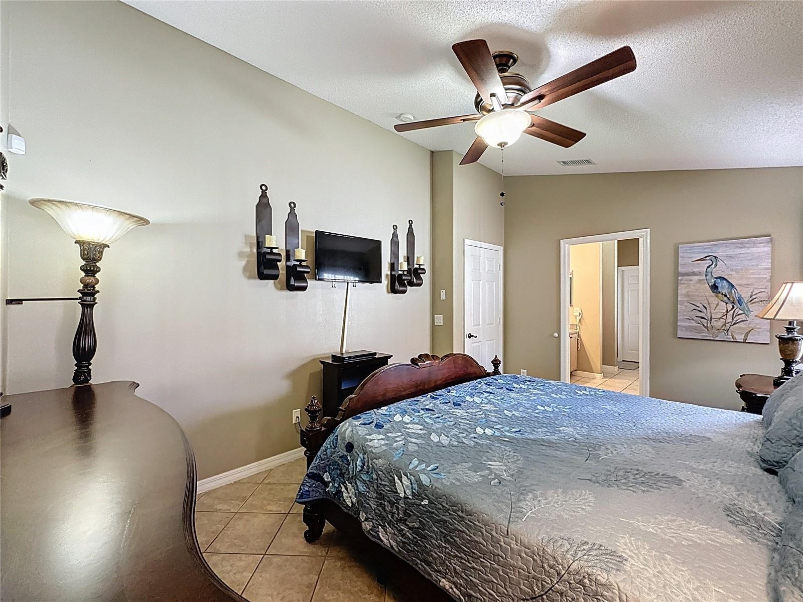 Image 42 of 58 For 8019 Indian Creek Boulevard