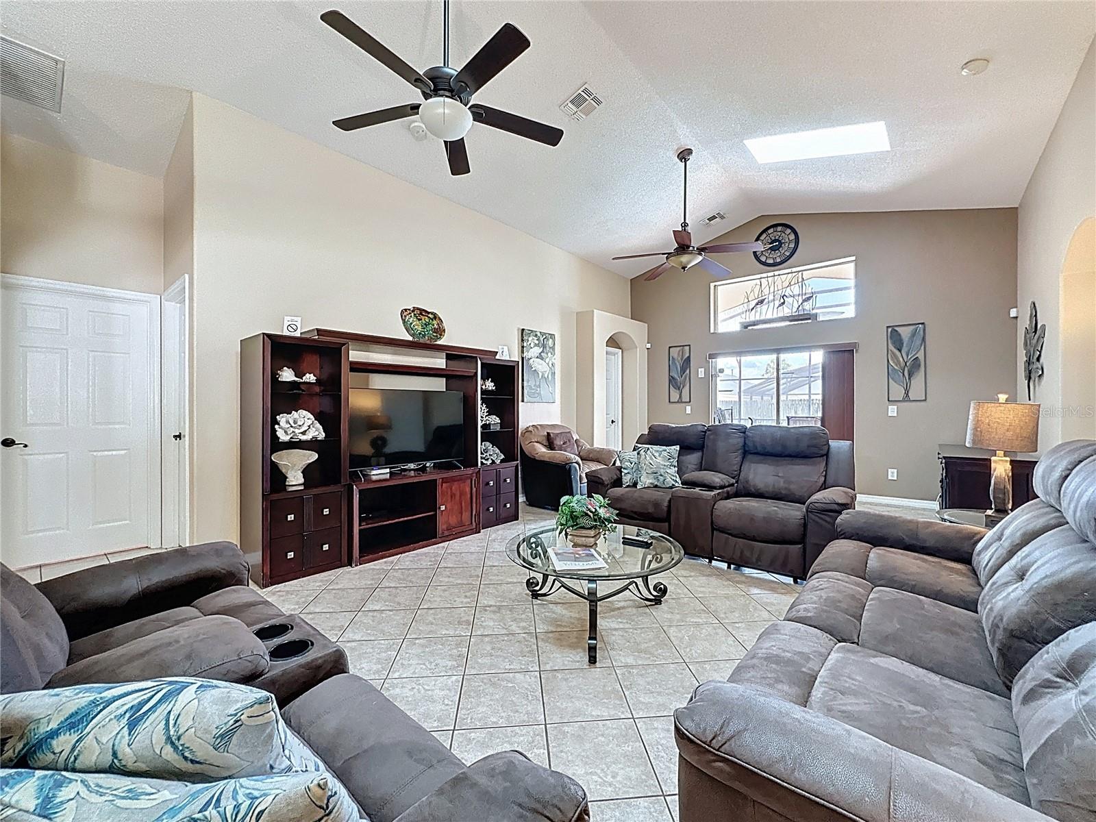 Image 9 of 58 For 8019 Indian Creek Boulevard