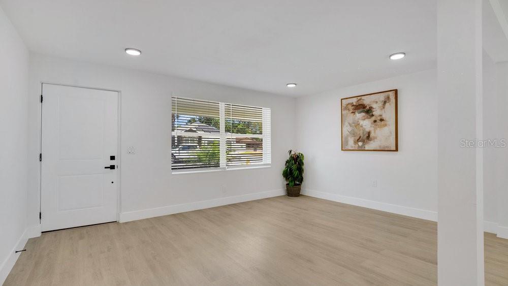 Image 3 of 35 For 118 Deacon Jones Boulevard